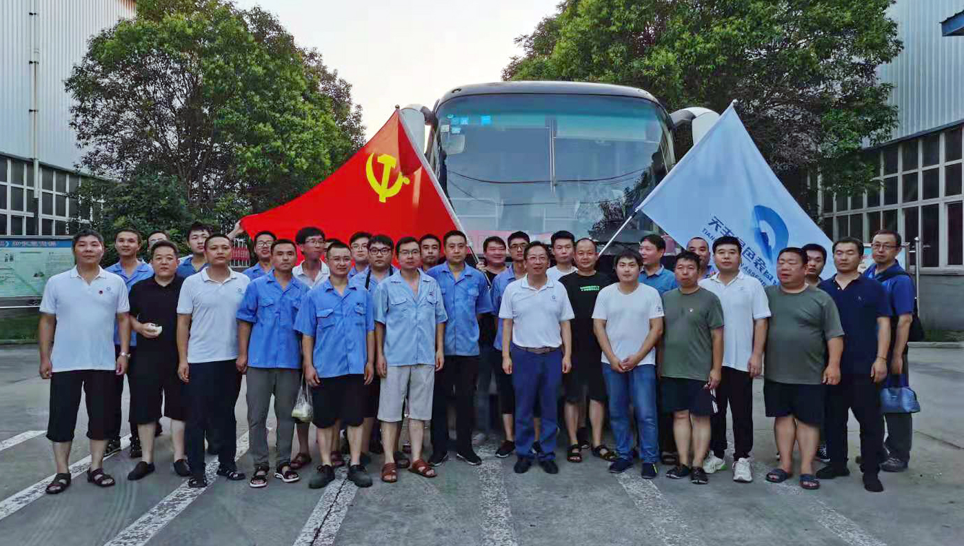 抗洪救災，共克時艱